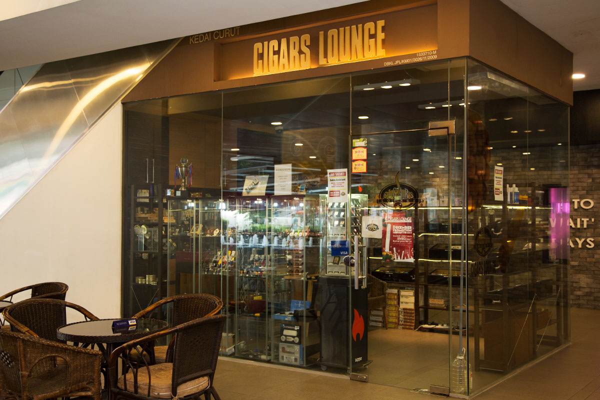 Cigar's lounge